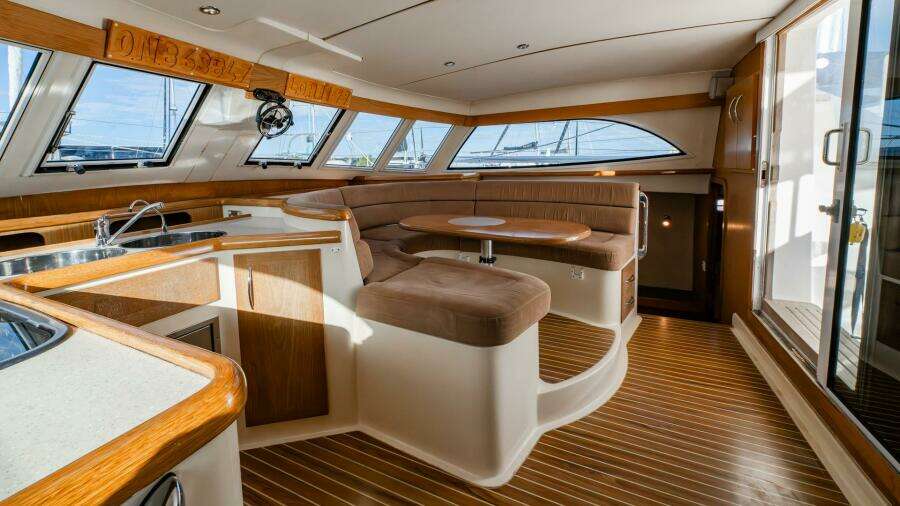 Tru Blu 38ft Broadblue Yacht For Sale