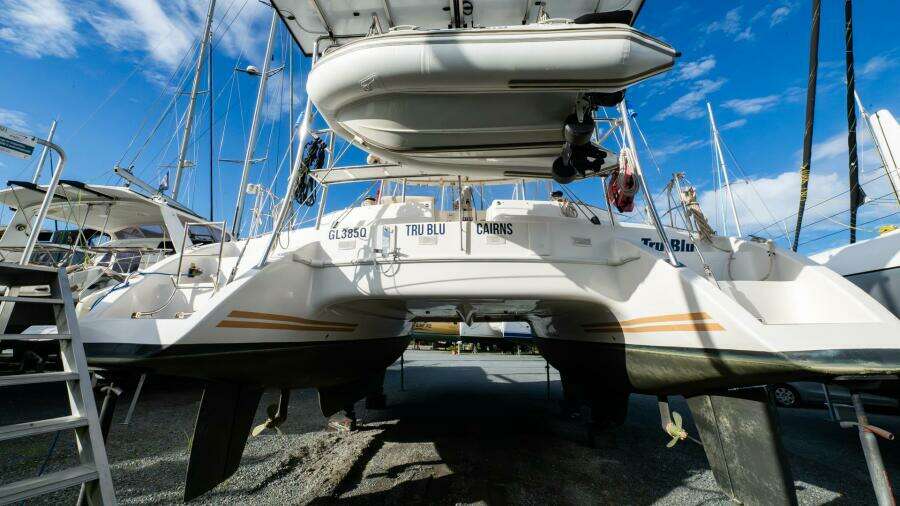 Tru Blu 38ft Broadblue Yacht For Sale