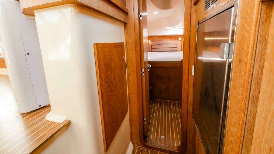 Tru Blu 38ft Broadblue Yacht For Sale