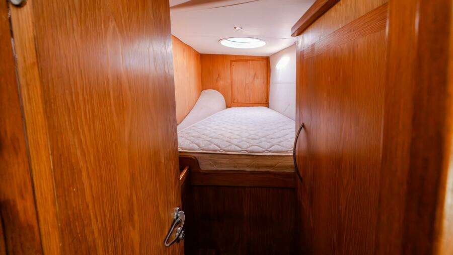 Tru Blu 38ft Broadblue Yacht For Sale