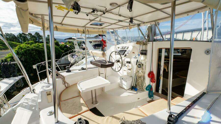 Tru Blu 38ft Broadblue Yacht For Sale