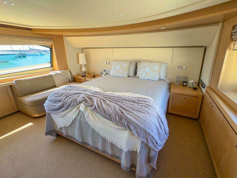 GIADA  85ft Custom Line Yacht For Sale
