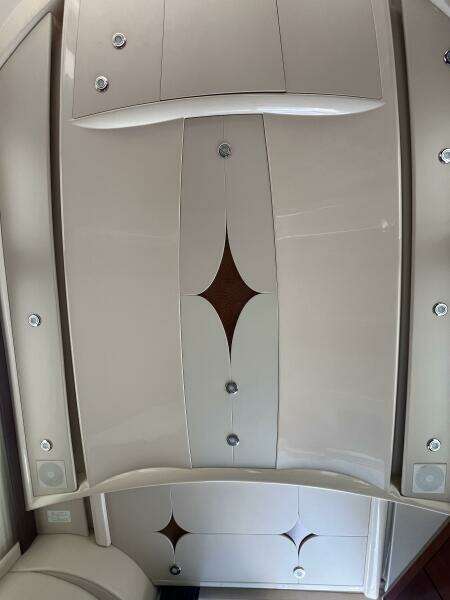 RedSky 39ft Meridian Yacht For Sale