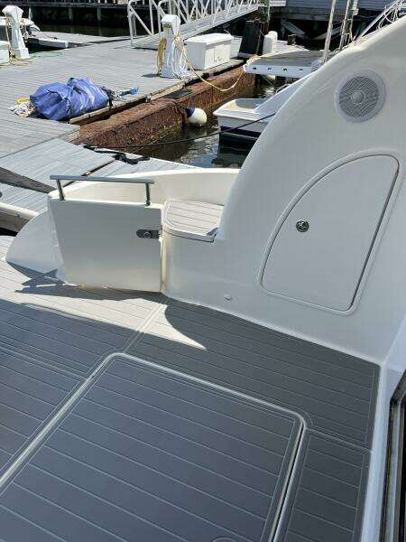 RedSky 39ft Meridian Yacht For Sale