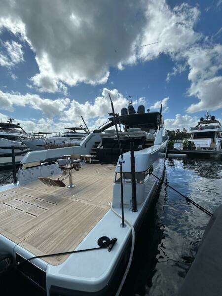Snack Money 72ft Bluegame Yacht For Sale