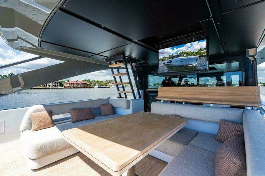 Snack Money 72ft Bluegame Yacht For Sale