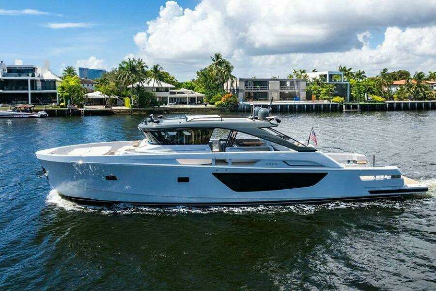 Snack Money 72ft Bluegame Yacht For Sale