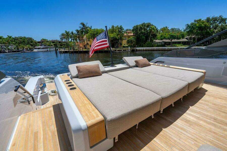 Snack Money 72ft Bluegame Yacht For Sale