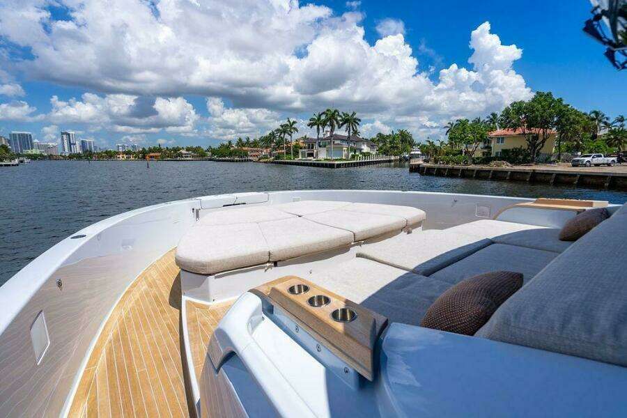 Snack Money 72ft Bluegame Yacht For Sale