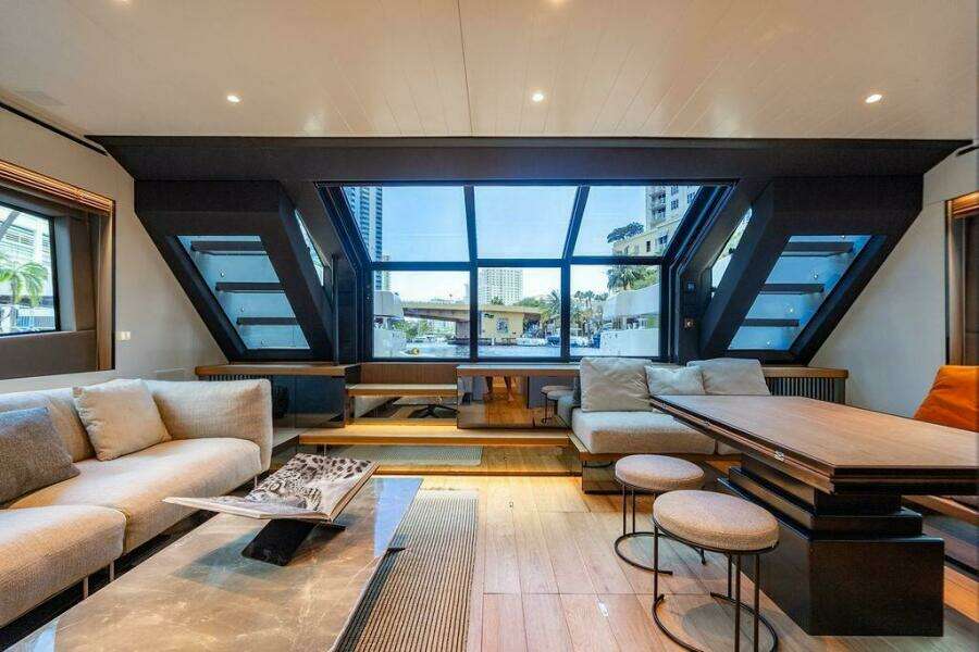 Snack Money 72ft Bluegame Yacht For Sale