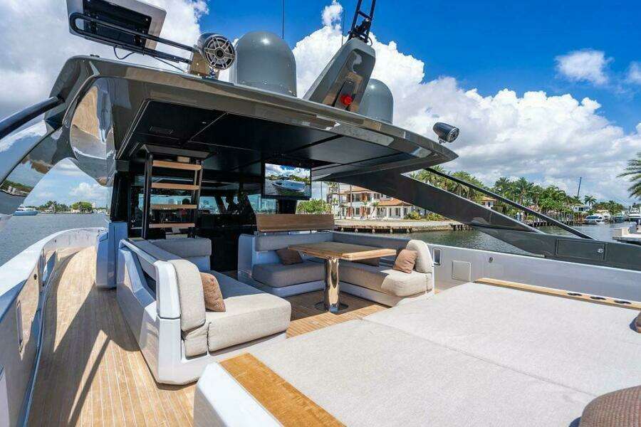Snack Money 72ft Bluegame Yacht For Sale