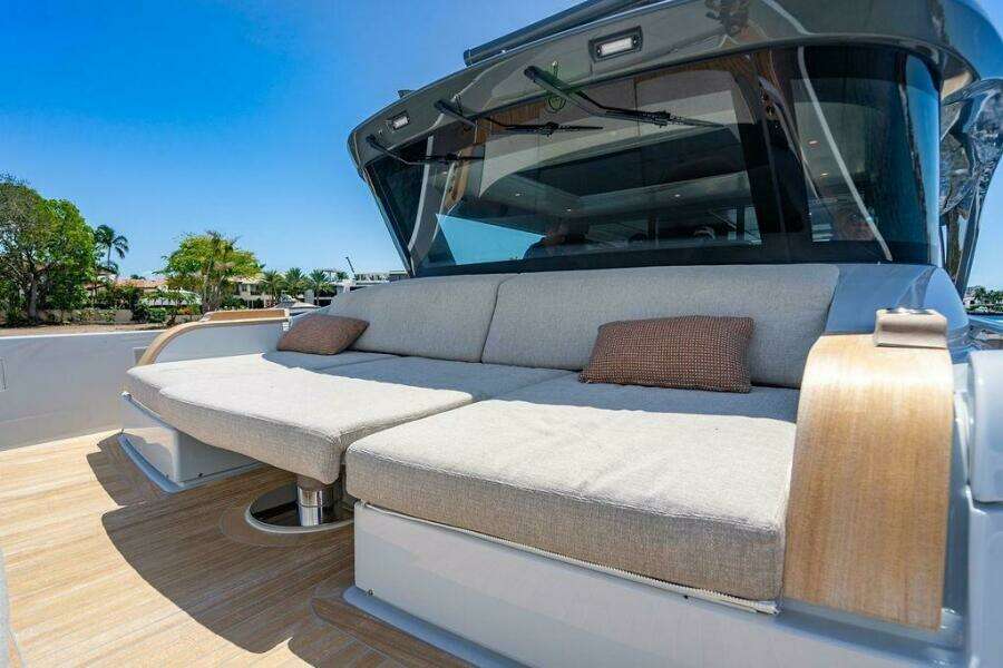 Snack Money 72ft Bluegame Yacht For Sale