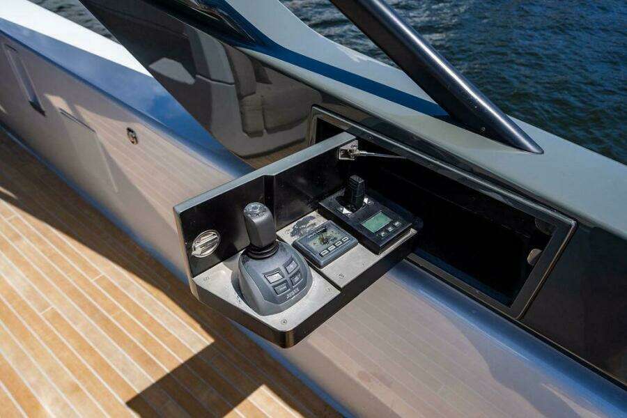 Snack Money 72ft Bluegame Yacht For Sale