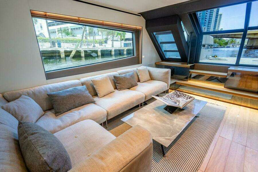 Snack Money 72ft Bluegame Yacht For Sale