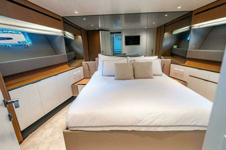 Snack Money 72ft Bluegame Yacht For Sale