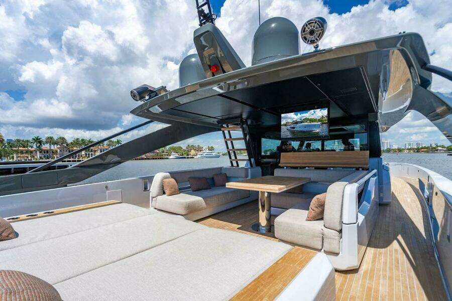 Snack Money 72ft Bluegame Yacht For Sale