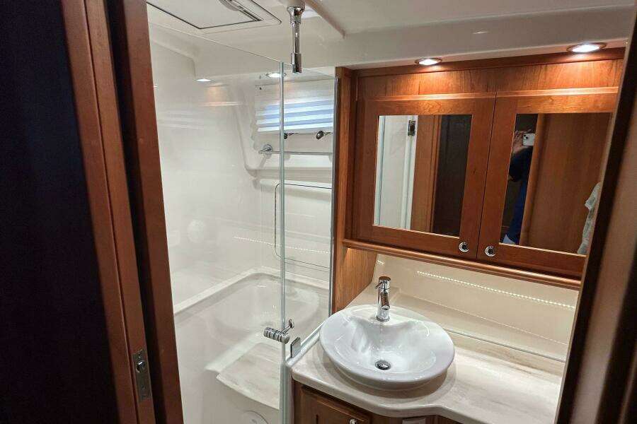Shadelander 45ft Sabre Yacht For Sale