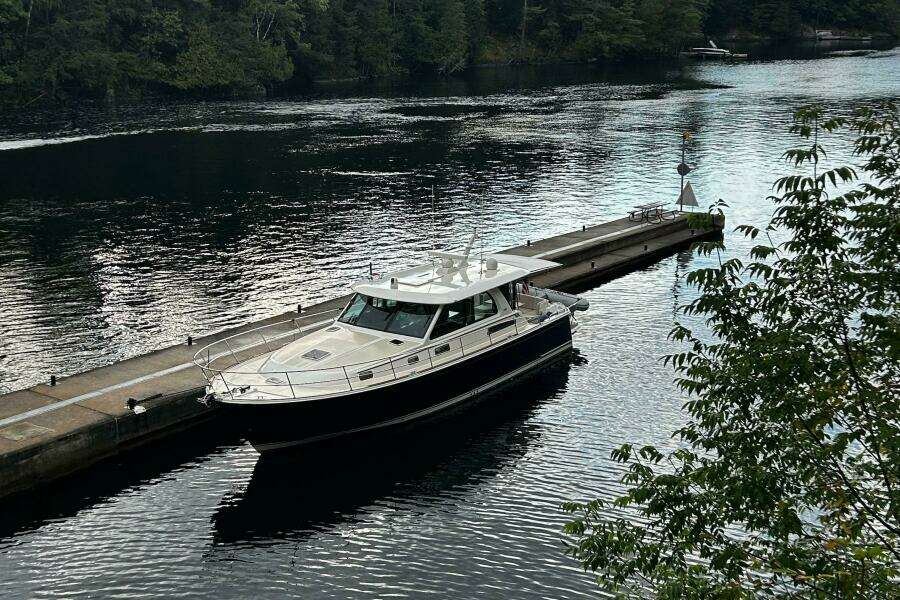 Shadelander 45ft Sabre Yacht For Sale