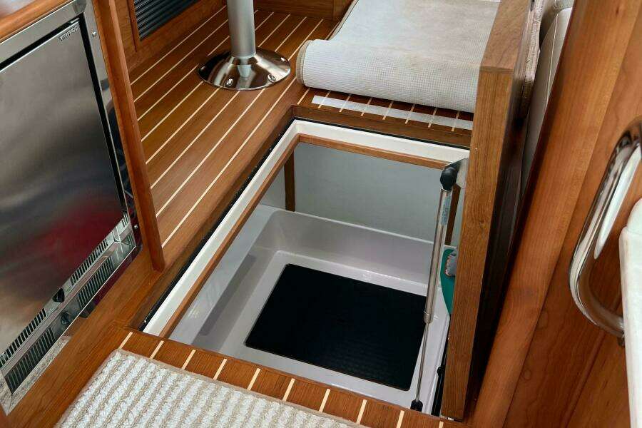 Shadelander 45ft Sabre Yacht For Sale