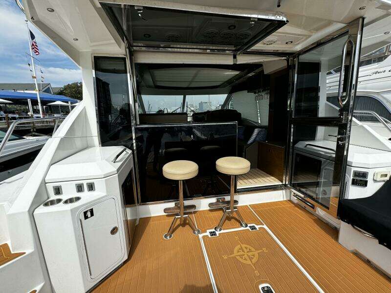 45ft Cruisers Yachts Yacht For Sale