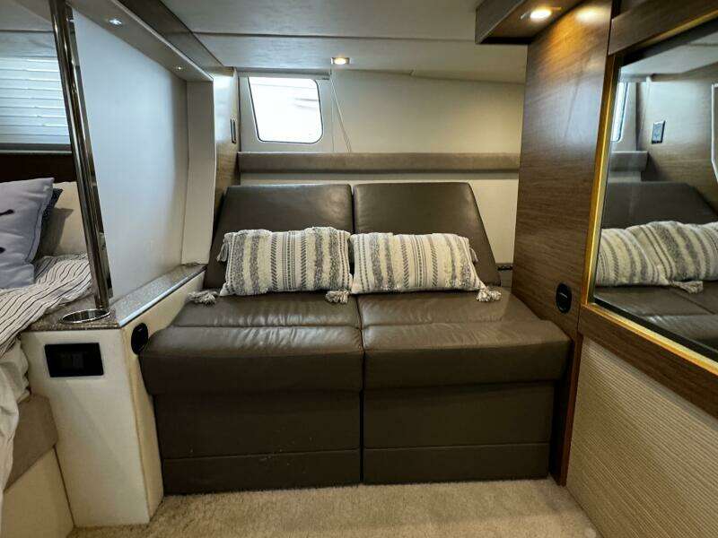 45ft Cruisers Yachts Yacht For Sale