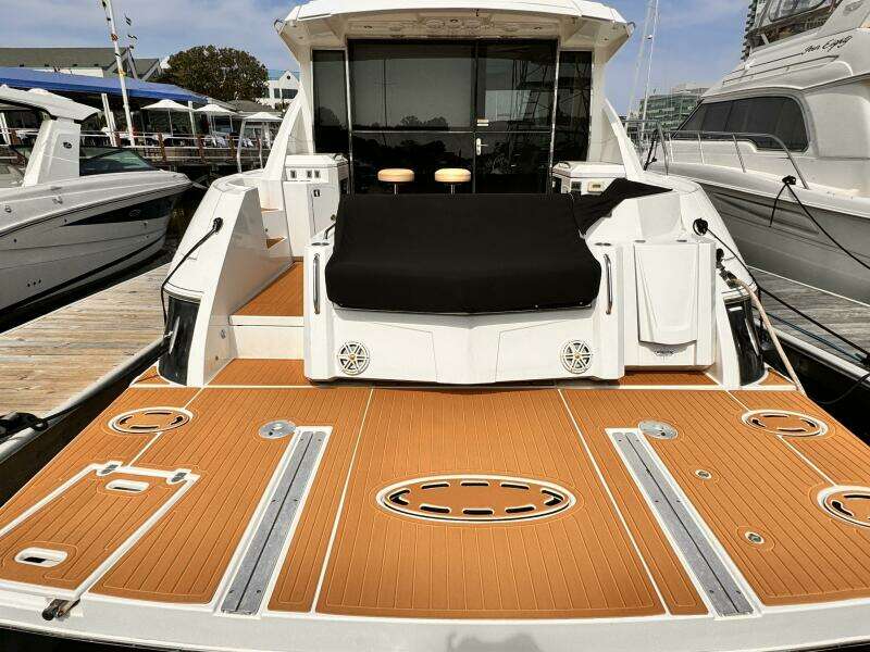45ft Cruisers Yachts Yacht For Sale