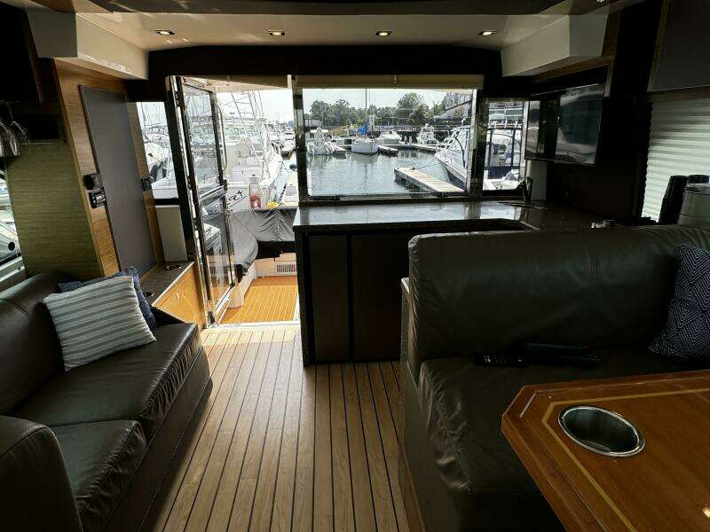 45ft Cruisers Yachts Yacht For Sale