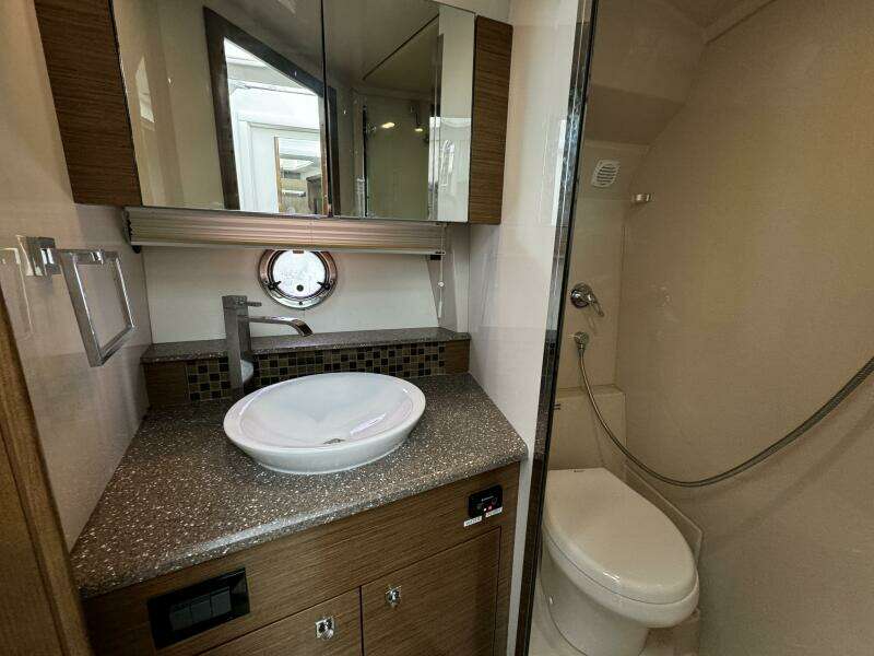 45ft Cruisers Yachts Yacht For Sale