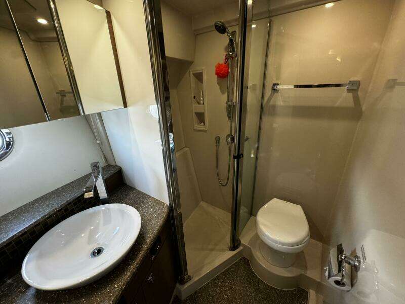 45ft Cruisers Yachts Yacht For Sale