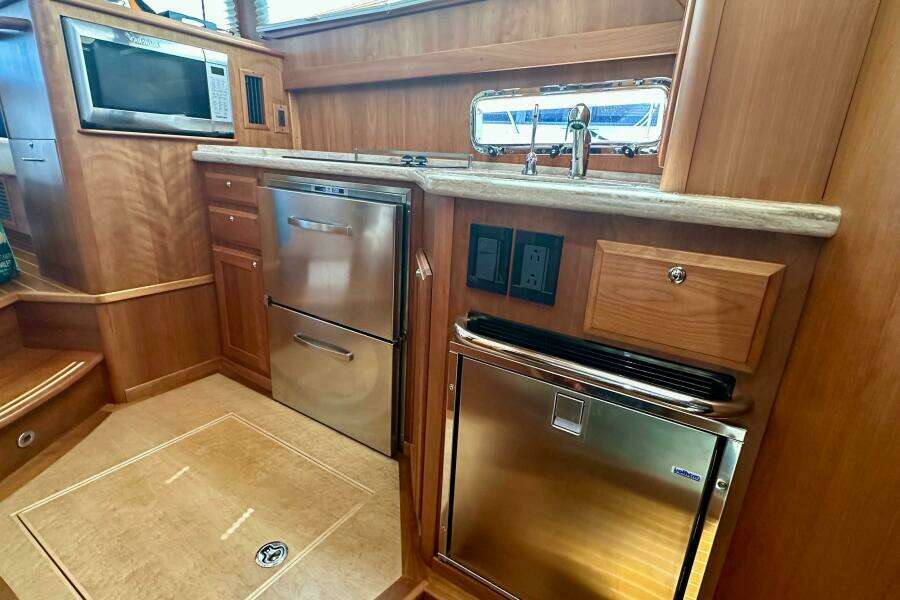ENCORE 42ft Sabre Yacht For Sale