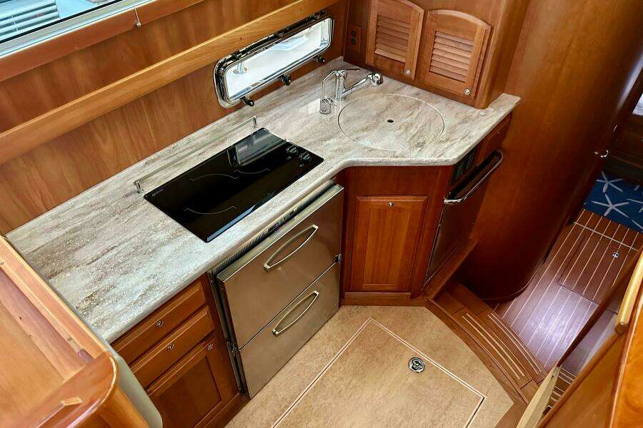 ENCORE 42ft Sabre Yacht For Sale