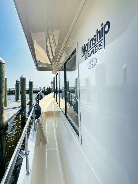 34ft Mainship Yacht For Sale