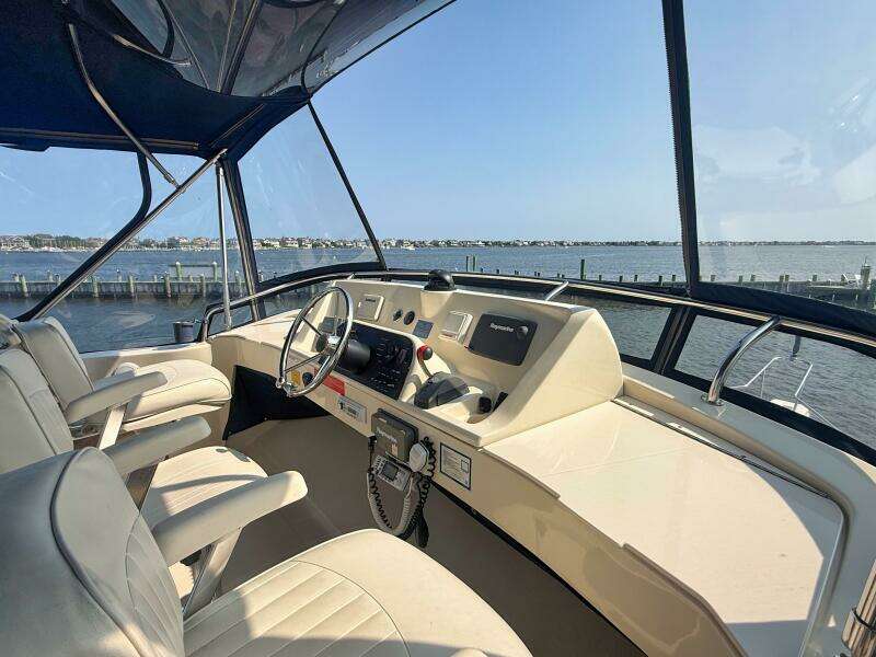 34ft Mainship Yacht For Sale