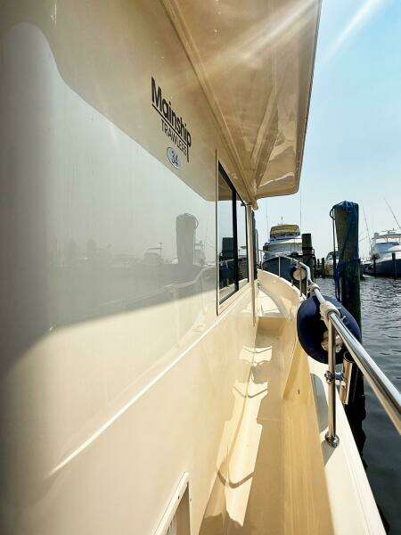 34ft Mainship Yacht For Sale