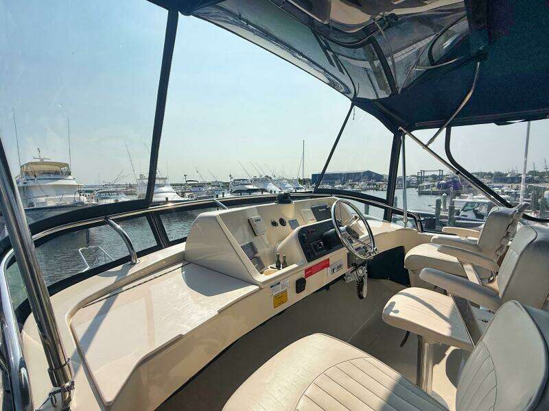 34ft Mainship Yacht For Sale