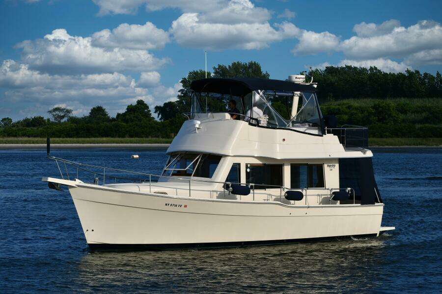 34ft Mainship Yacht For Sale