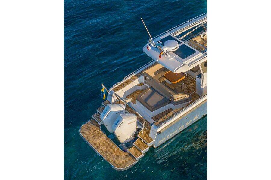 40ft Nimbus Yacht For Sale