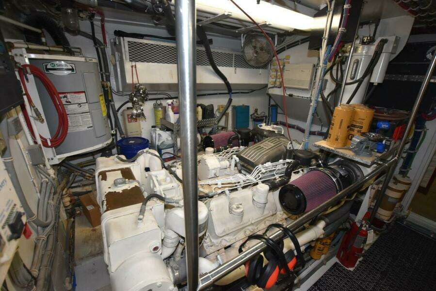 The Dream 74ft Hatteras Yacht For Sale