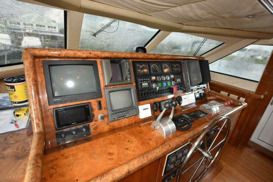 The Dream 74ft Hatteras Yacht For Sale