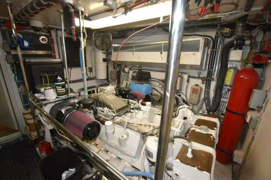 The Dream 74ft Hatteras Yacht For Sale