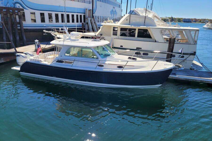 Summer Sounds 34ft Back Cove Yacht For Sale