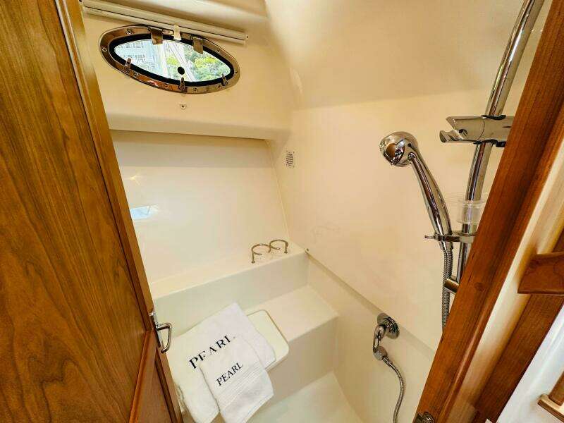 Summer Sounds 34ft Back Cove Yacht For Sale