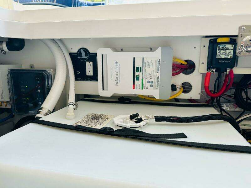 Summer Sounds 34ft Back Cove Yacht For Sale