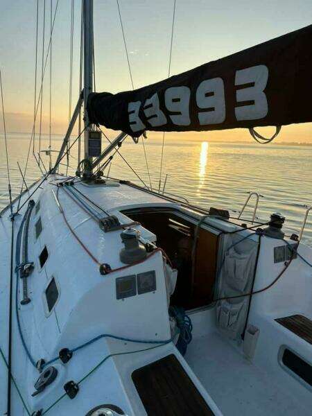 JEB 3 40ft Beneteau Yacht For Sale