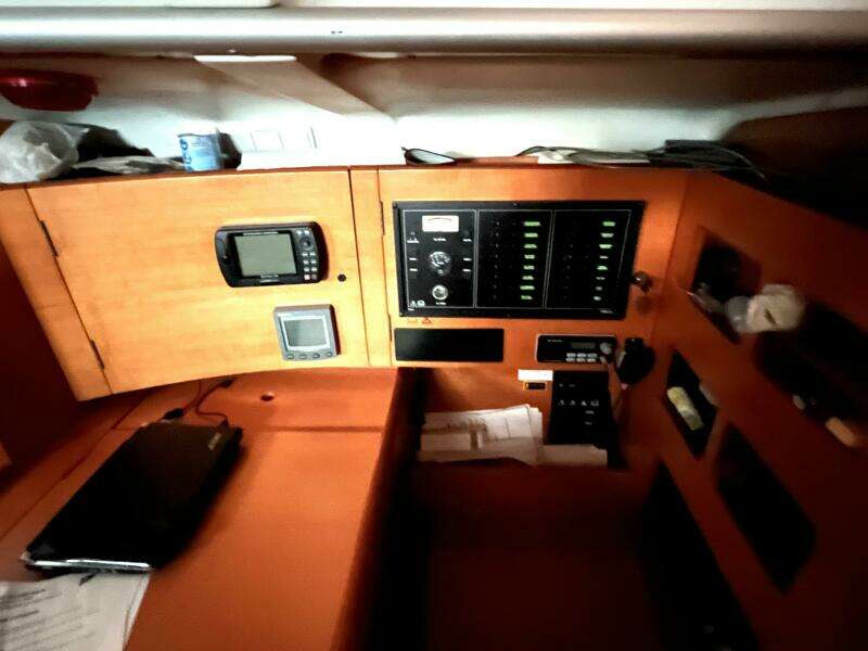 JEB 3 40ft Beneteau Yacht For Sale