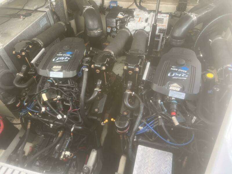Twin 350 MAG MPI Mercruisers Twin 350 MAG MPI Mercruisers