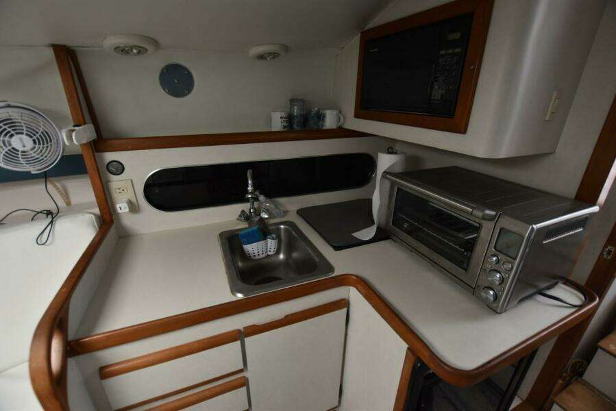 31ft Blackfin Yacht For Sale