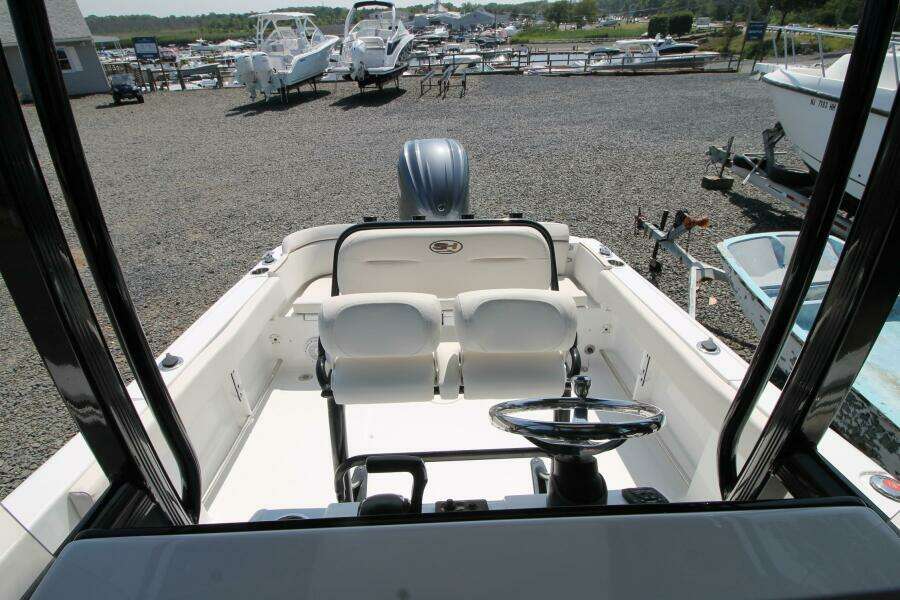 22ft Sea Hunt Yacht For Sale