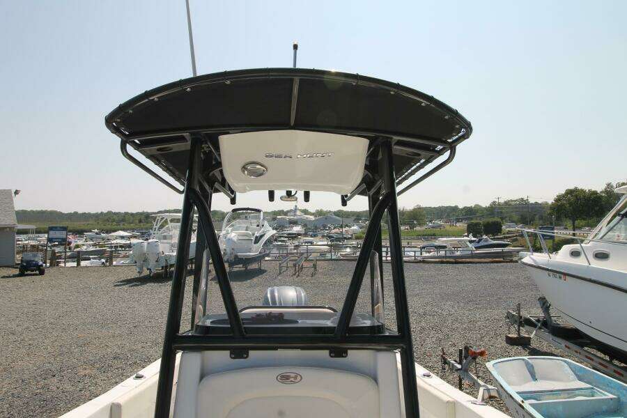 22ft Sea Hunt Yacht For Sale
