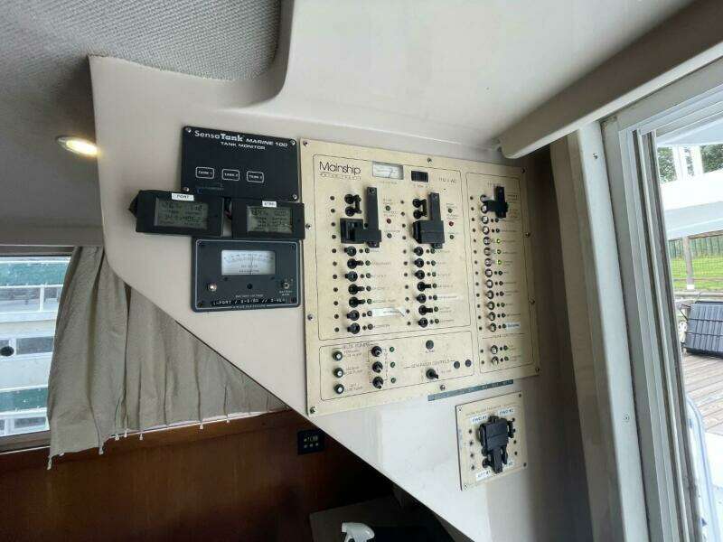 35ft Mainship Yacht For Sale
